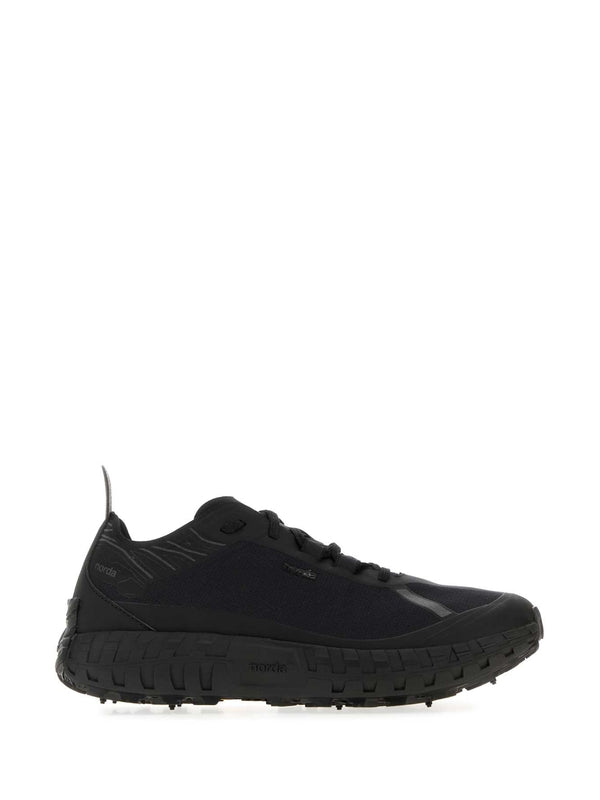 Norda Black Low Top Sneakers