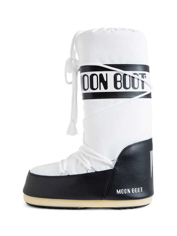 Icon Lace-up Boots