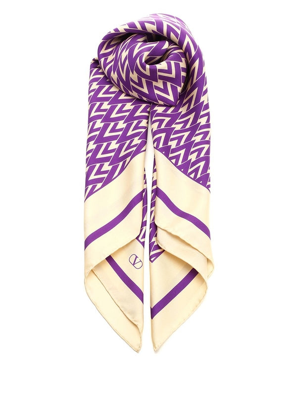 Toute La V Silk Scarf