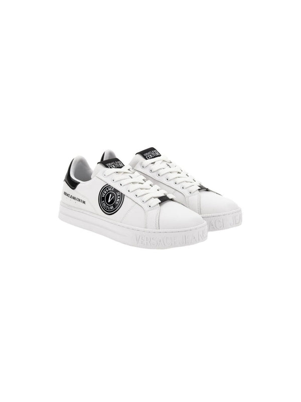 V Emblem Logo Low-Top Sneakers