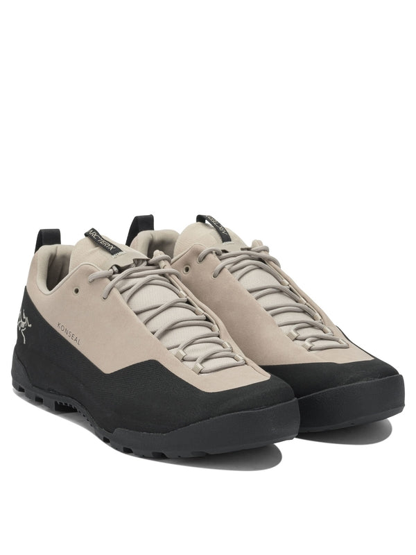 Arc'Teryx Beige Black Low Top Sneakers