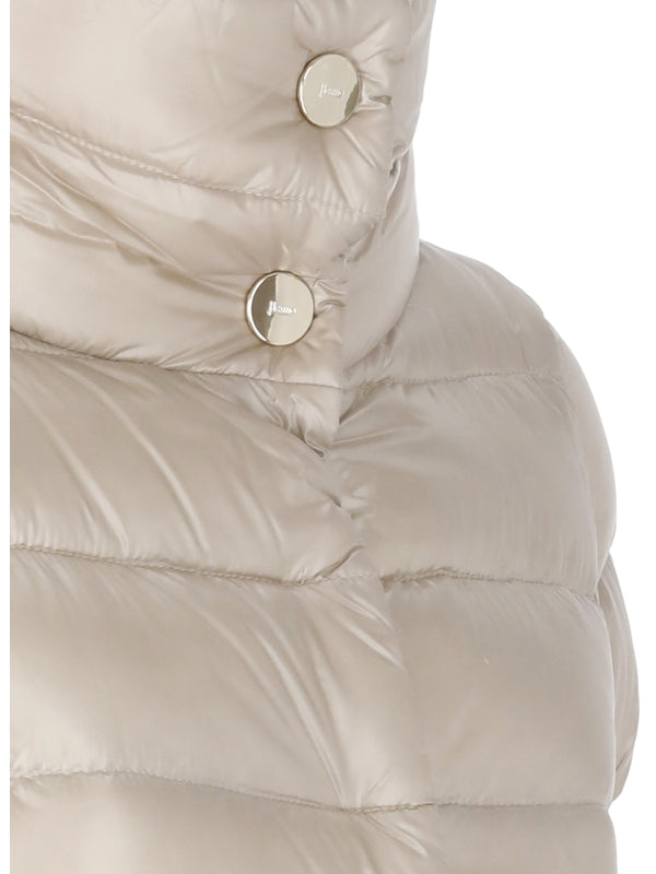 Amelia High-neck Quilted Padding