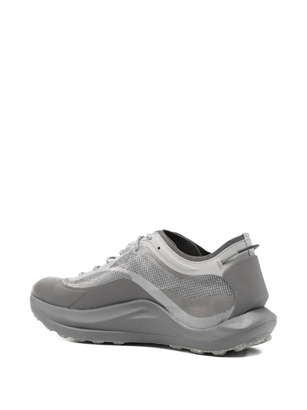 Roa Grey Low Top Sneakers