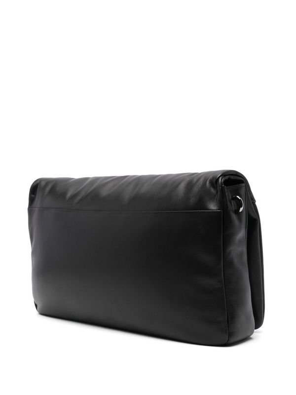 Vive Shock
  Leather Large Chain Clutch Bag