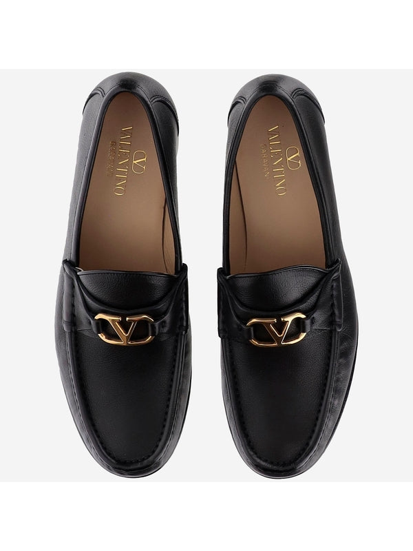 V Metal Logo Leather Loafers