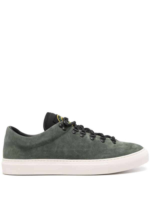 Wappen Detail Suede Sneakers