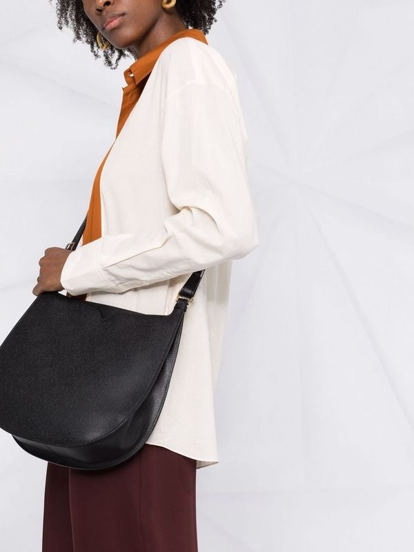 Weekend Medium Shoulder Bag