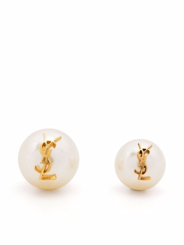 Cassandra Logo
  Decorated Pearl Earrings