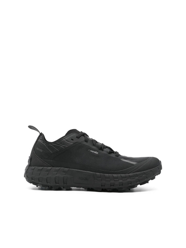 Norda Black Low Top Sneakers