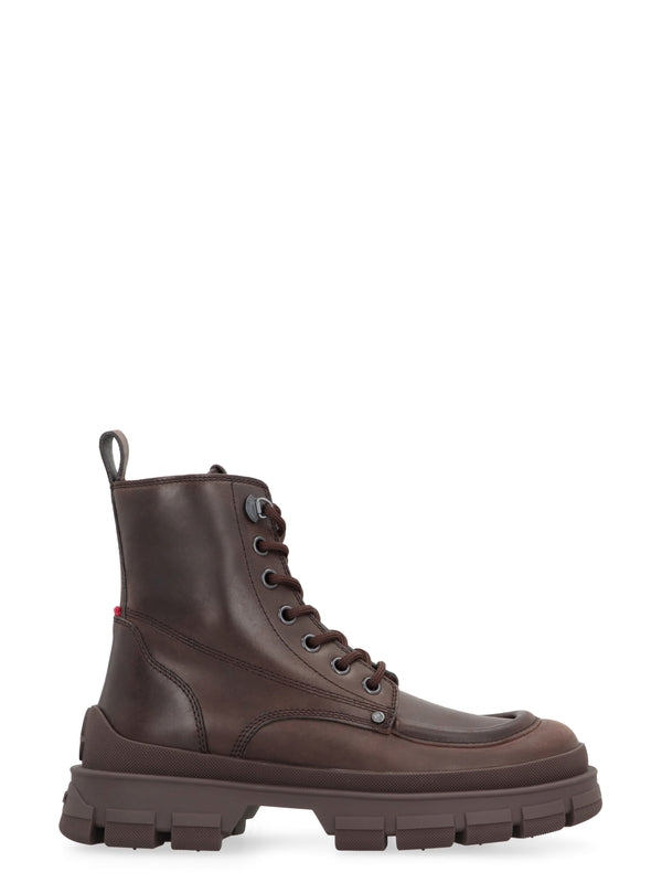 Roundtoe Leather Laceup Boots