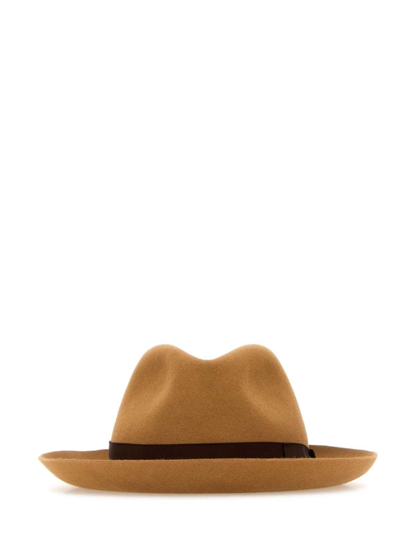 Anello Bow
  Fedora