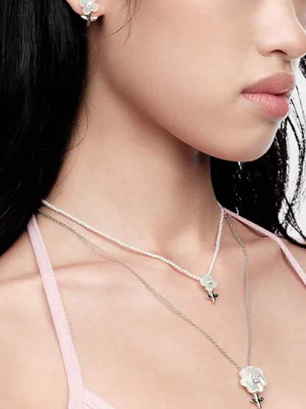 Irregular Mini Flower Pendant