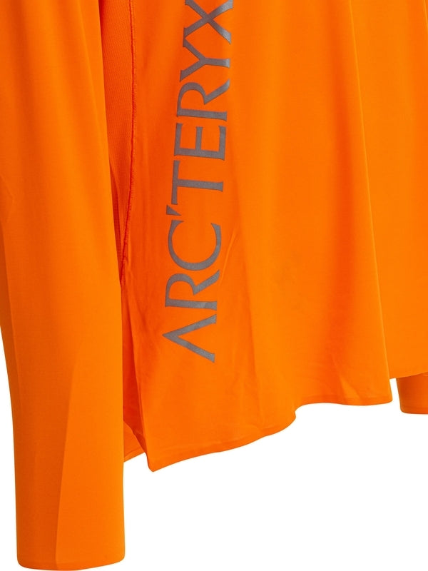 Chest Logo Long Sleeve T-shirt