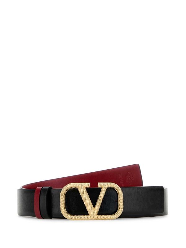 V Logo Buckle Leather Belt