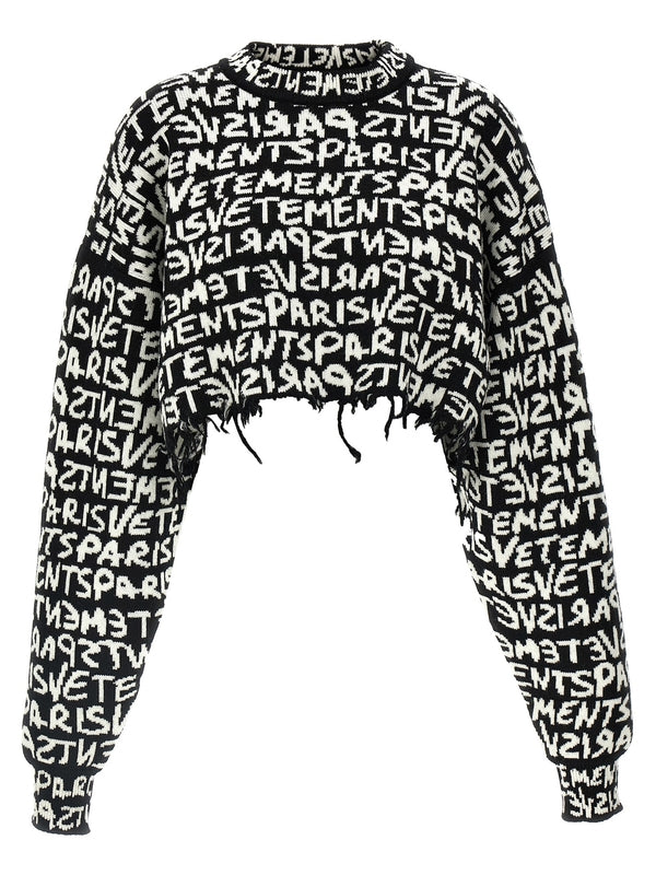 Lettering
  Jacquard Cropped Wool Knit