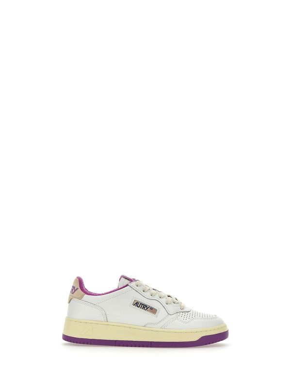 Medalist Lowtop Sneakers
