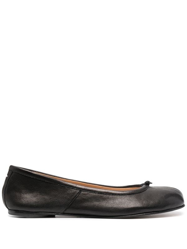 Tabi Leather
  Flat Shoes