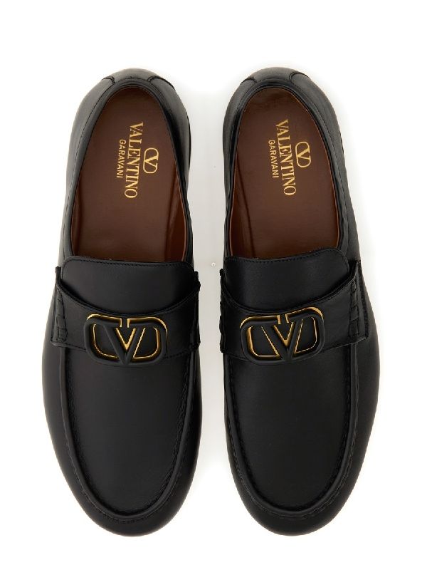 V Logo Detail Leather Loafers