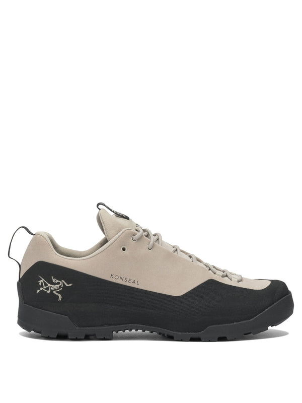 Arc'Teryx Beige Black Low Top Sneakers