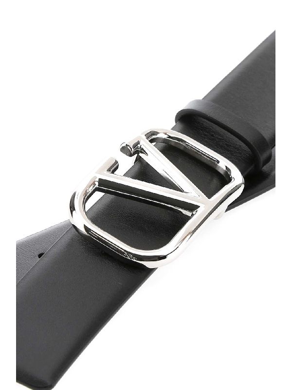 V Logo Leather Belt