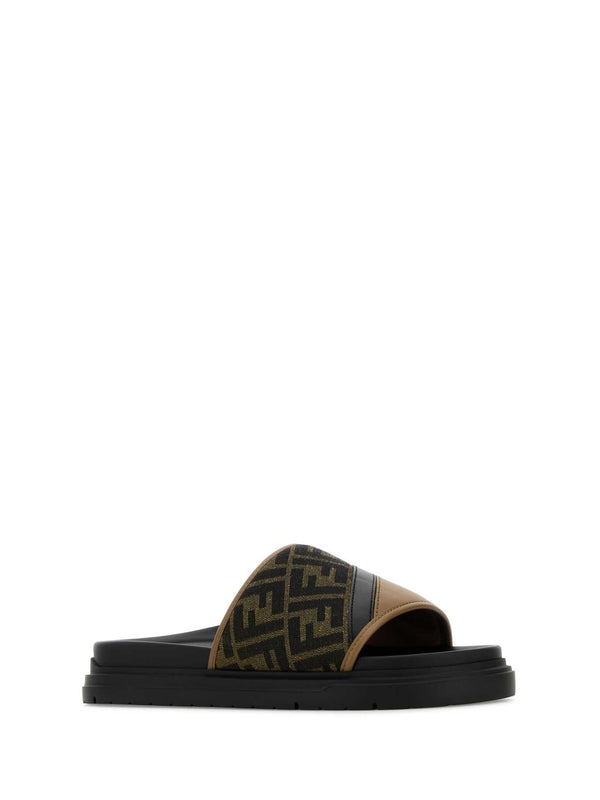 FF Logo Jacquard Slides