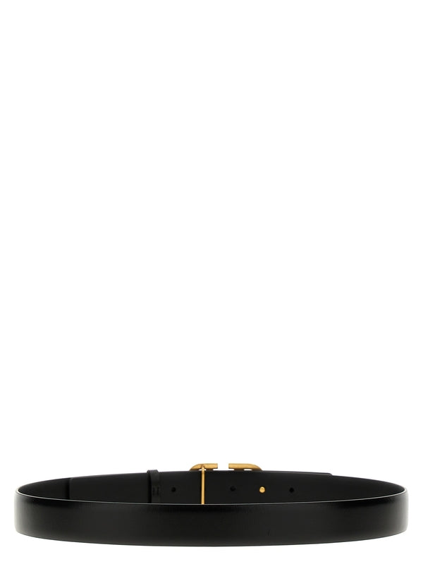 V Logo Buckle
  Leather Belt