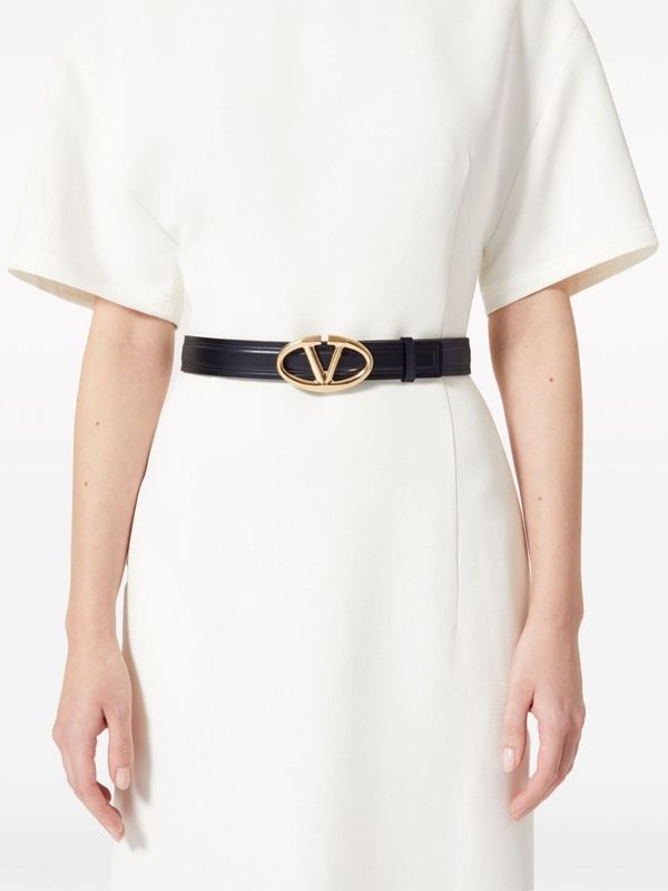 V Logo Leather Belt