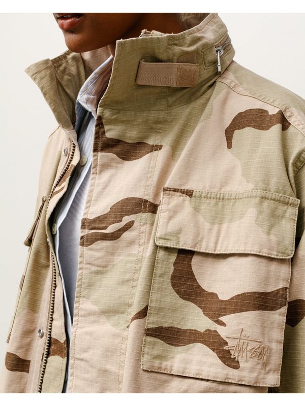 M65 Camouflage
  Multi-Pocket Jacket
