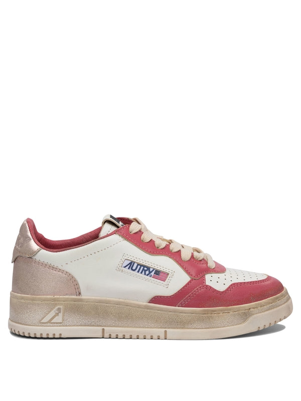 Medalist Lowtop Sneakers
