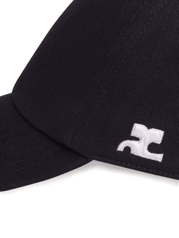 Courrèges Black Cap