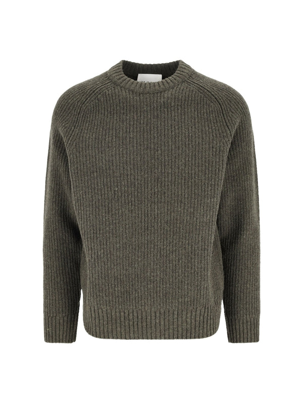 Closed Green Knitted