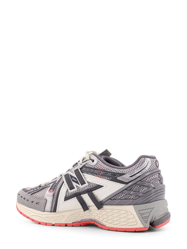 1906 Low-Top Sneakers