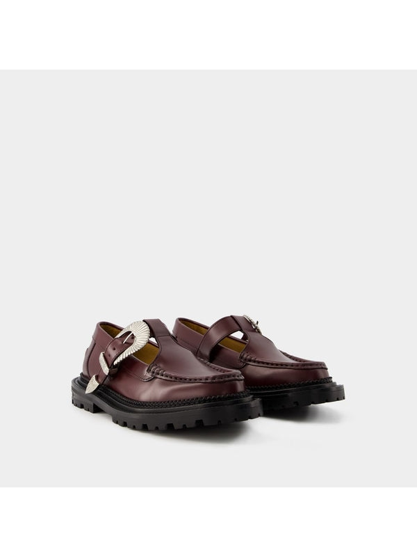 Metal Buckle Leather Loafers