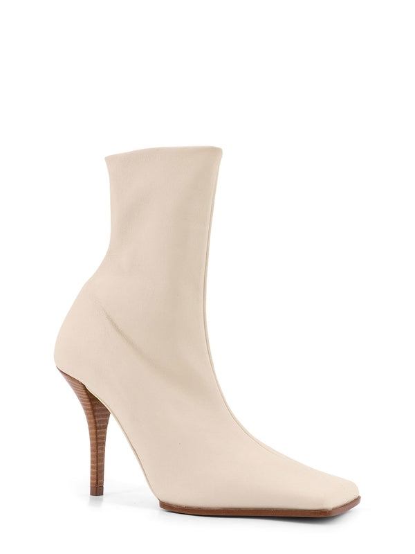 Alaia Beige Ankle Boots