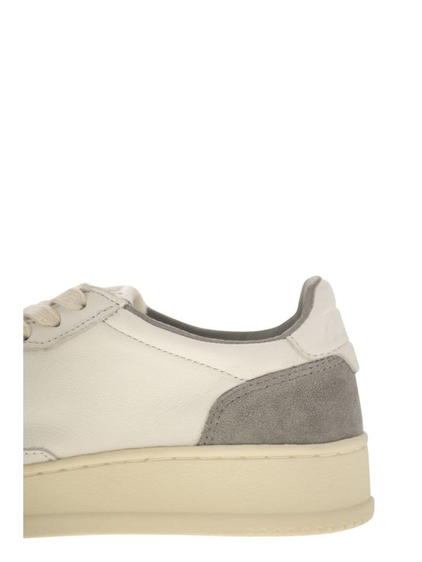 Medalist Low-Top Sneakers