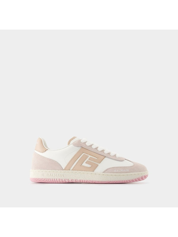 Swan Logo Low Top Sneakers