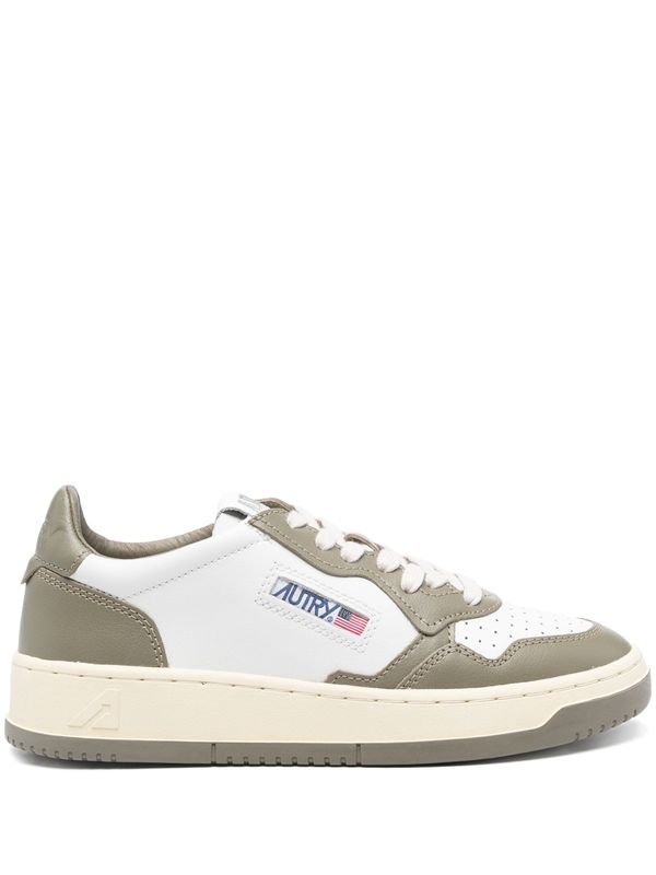 Medalist Lowtop Sneakers