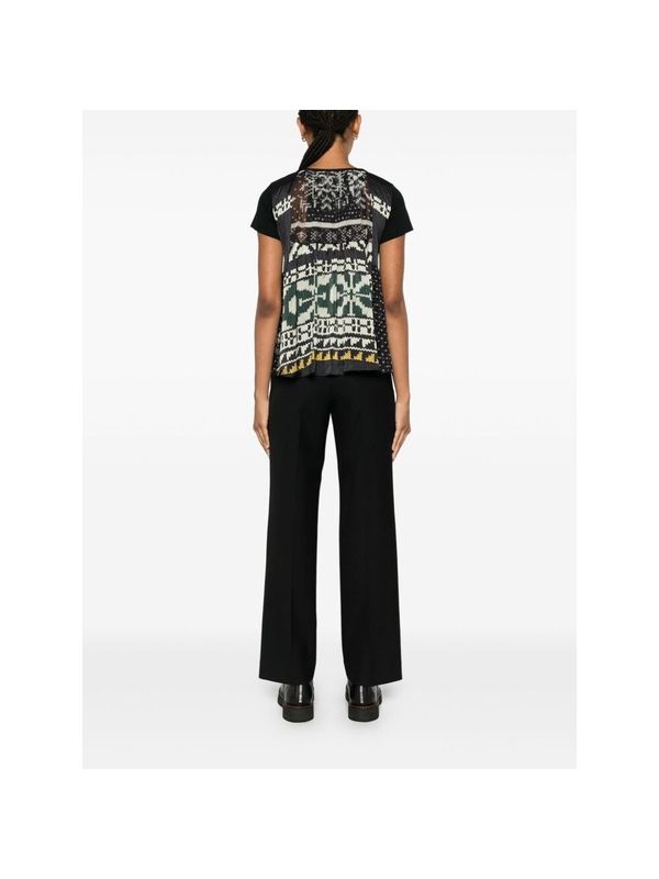 Back Pleated Pattern Detail T-shirt