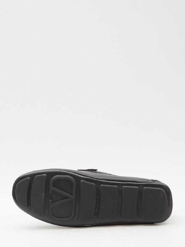 V Logo Driving Shoes