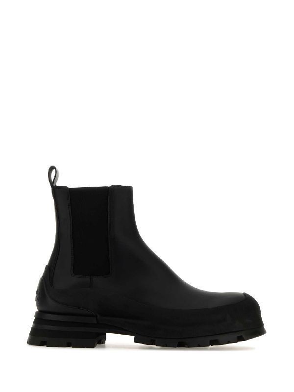 Wander Leather Chelsea Boots