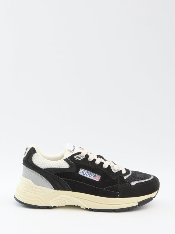 Autry Black Sneakers