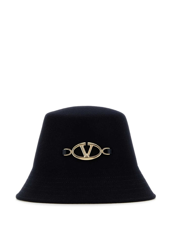 V Logo Decoration Bucket Hat