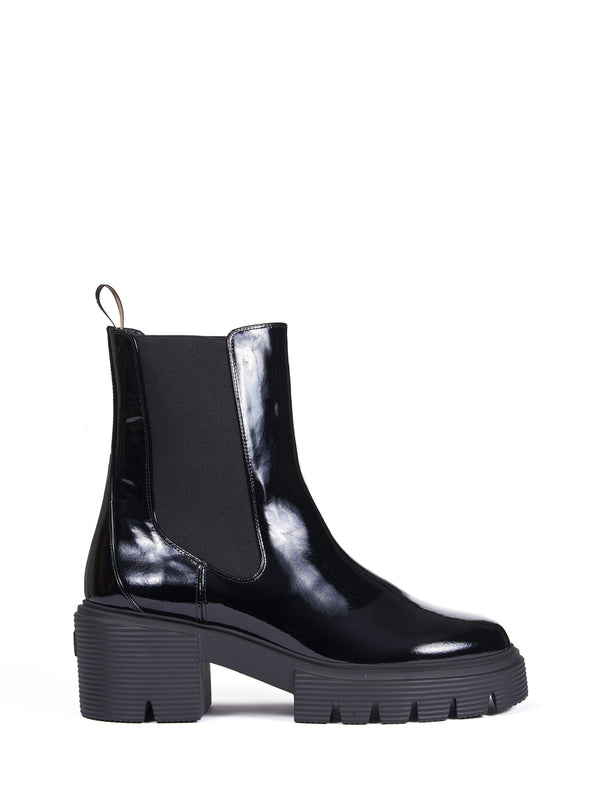 Round-Toe Leather Chelsea Boots