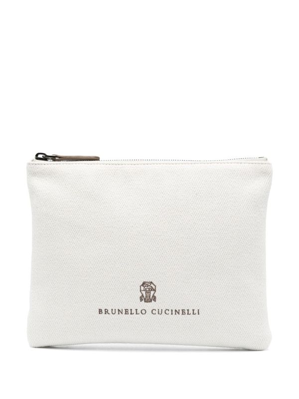 Logo Detail
  Pouch