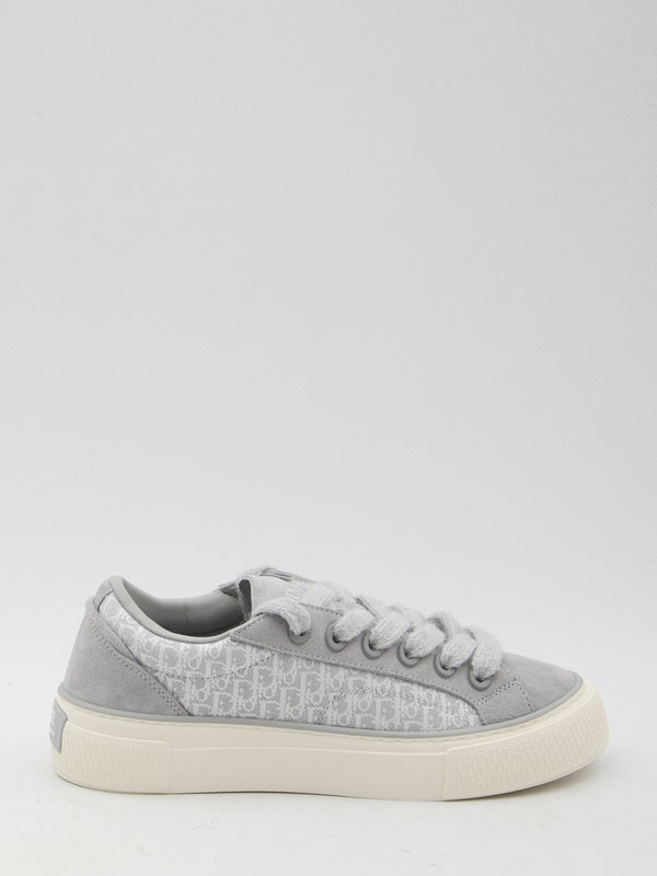 B33 Oblique Sneakers