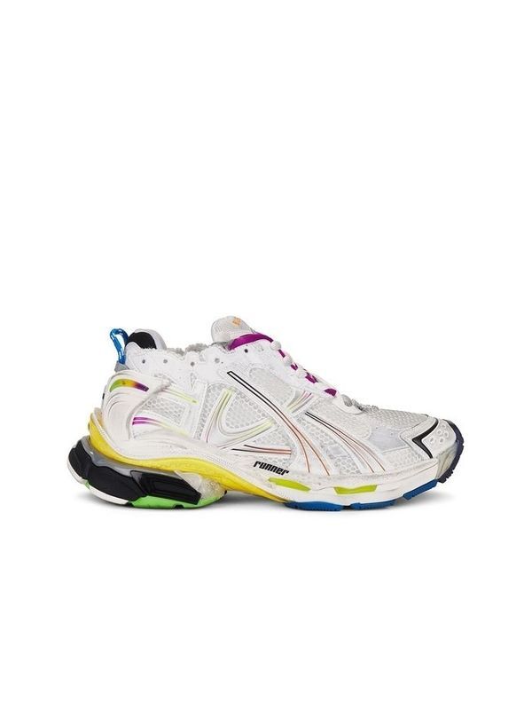 Runner Distressed Sneakers