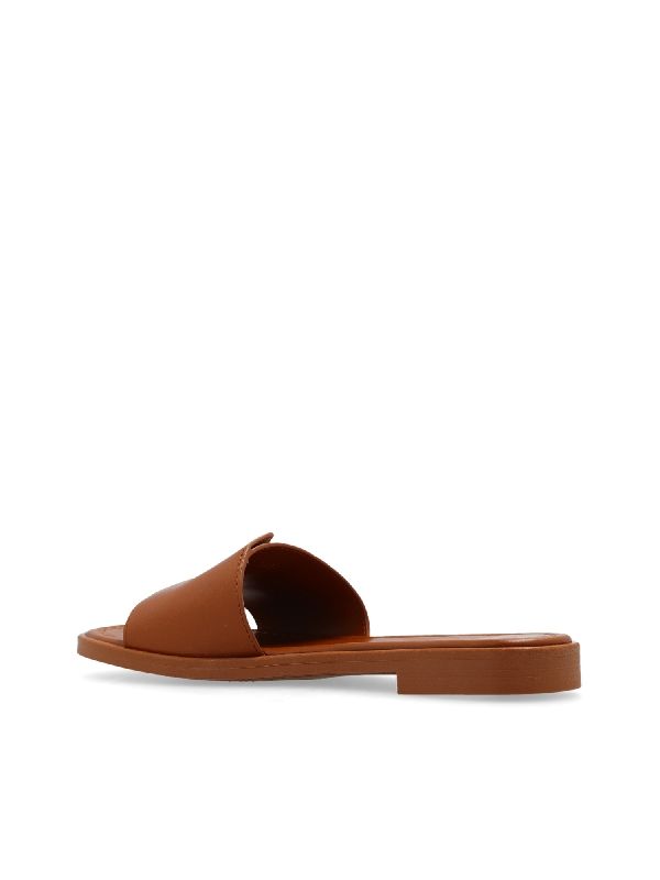 Marcie Leather
  Slide