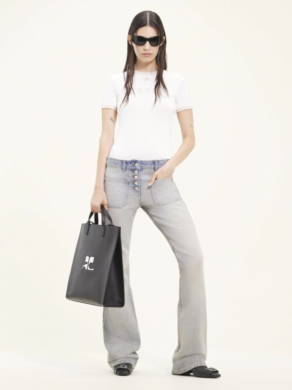 マルチボタンフレアデニムパンツ