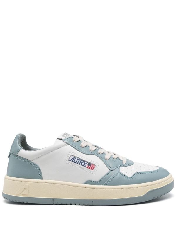 Medalist Lowtop Sneakers