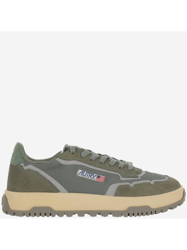 Wildpace Logo Tab Low-Top Sneakers